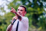Musik er med afstand det område, der beskæftiger flest kunstnere i Danmark. Og flest af dem er mænd. En af dem er  Simon Kvamm, der spillede koncert med sit band Hugorm  under Smukfest i Skanderborg i august Foto: Per Lange/Per Lange