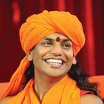 Swami Nithyananda var en af Indiens kontroversielle 'gudmænd', men lever nu på flugt et ukendt sted. Han har udråbt sit eget land, 'Kailasa', som dog ikke er anerkendt af nogen andre lande i verden. Foto:  Kailasas medieteam 