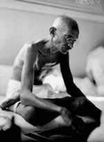 Ikke mindst med inspiration fra Gandhi formulerer bogens forfattere en politisk utopi baseret på stilhedens forandringspotentiale. »Hvad bliver muligt, når vi alle genkalder os stilheden?«, spørger de. Hvad opstår der, når vi alle tuner ind?  Foto: James A. Mills/Ritzau Scanpix