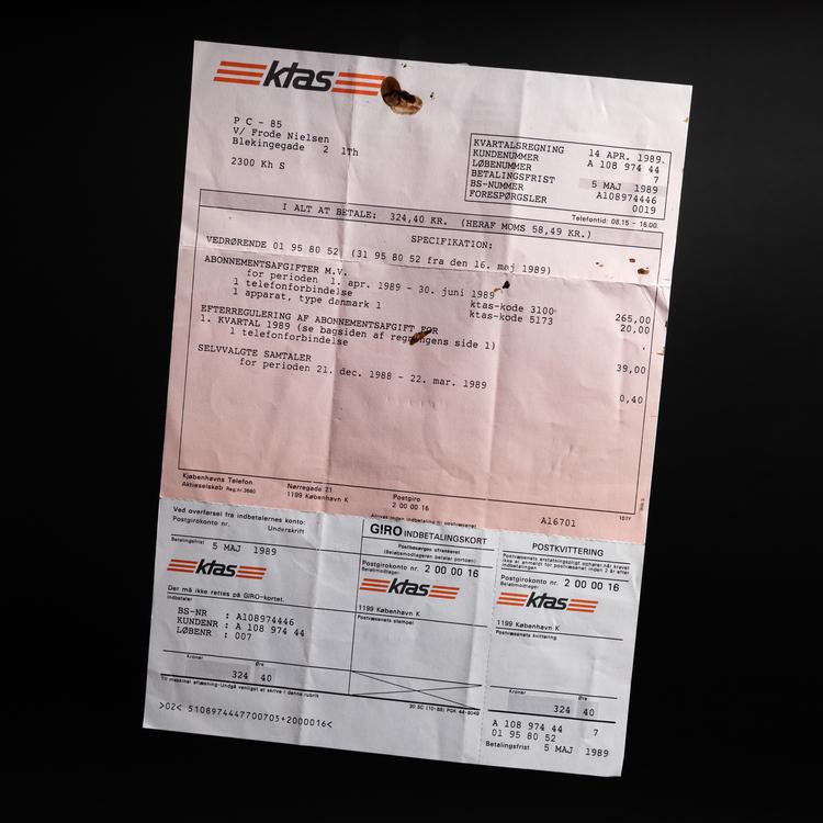 Den blodige telefonregning blev fundet i forbindelse med et trafikuheld, der involverede et medlem af blekingegadebanden, og har været altafgørende i opklaringen af sagen. PR-foto 