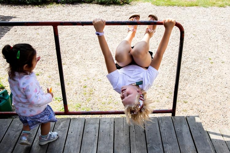 Vi skal give børnene førsteprioritet, både derhjemme og i den offentlige sektor mener de radikale.  Foto: Finn Frandsen