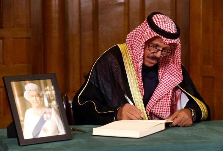 Arkivfoto af emir Nawaf Al-Ahmad Al-Sabah, der nu er død.  Foto: Pool/Ritzau Scanpix