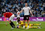  Manchester City-stjernen Jack Grealish ærgrer sig over en spildt mulighed i VM-semifinalen mod japanske Urawa Red, som City besejrede 3-0. I dag spiller Grealish VM-finale.  Foto: Amr Abdallah Dalsh/Ritzau Scanpix
