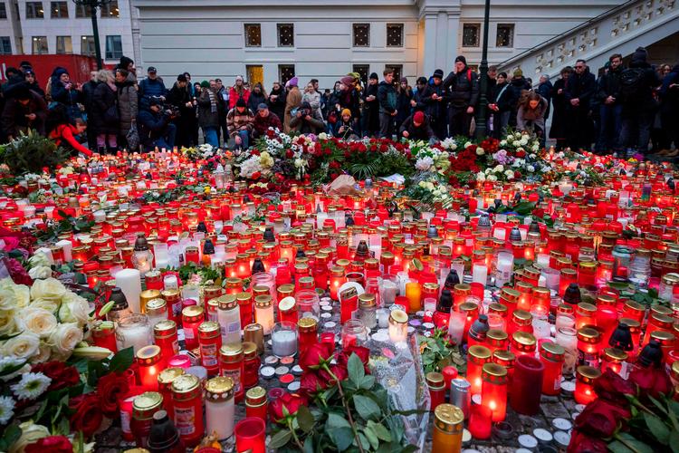 Den 24-årige studerende dræbte den 21. december 14 mennesker på et universitet og sårede over 20 personer, inden han dræbte sig selv.  Foto: Radek Mica/Ritzau Scanpix