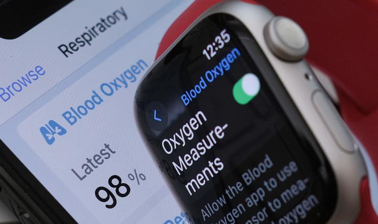 Der har siden midten af december været forbud mod at importere og sælge Apple Watch  i USA, efter at USA’s Internationale Handelskommissionafgjorde, at Apple har krænket et patent på teknologi, der kan måle blodets iltniveau. Foto: Chris Delmas/Ritzau Scanpix