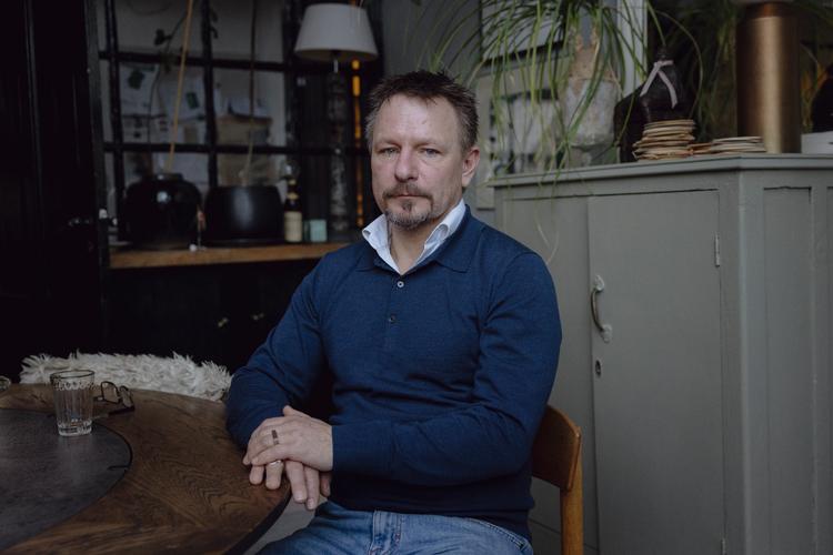 Jonas Preisler mener ikke, at hans far er drabsmand. Han hjalp sin hustru til at dø som en kærlighedsgerning.  Foto: Benjamin Krog