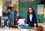  Tina Fey, der har skrevet manuskript til begge filmversioner af 'Mean Girls', spiller igen matematiklæreren Ms. Norbury .  Foto: Jojo Whilden/Paramount/Jojo Whilden