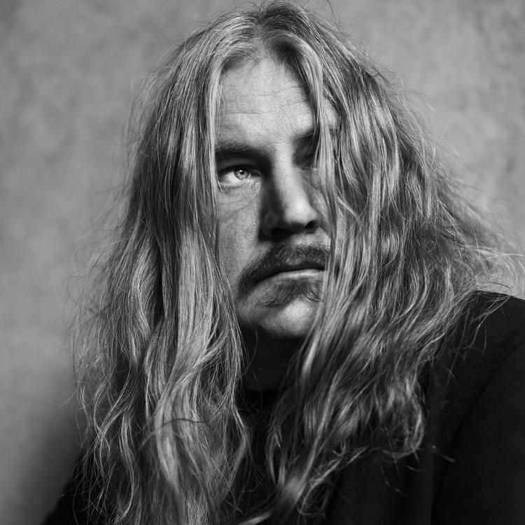 Som klassicist er Ilja Leonard Pfeijffer specialist i de gamle grækere og er som sådan særlig optaget af digteren Pindar og skuespilforfatteren Sofokles. Foto: Stefan Vanfleteren