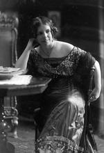 Forfatteren Olga Eggers anno 1914, da hun stadig var i den brandesianske lejr, inden hun gik over til nazismen.  Foto: Max Schou Junior