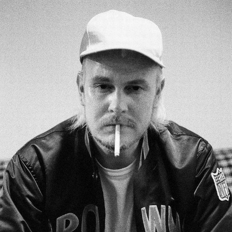 Taylor Kirk ser noget afbleget ud i forhold til tidligere, men musikken har ikke mistet sin særlige palet. Foto: victoria-beczynska