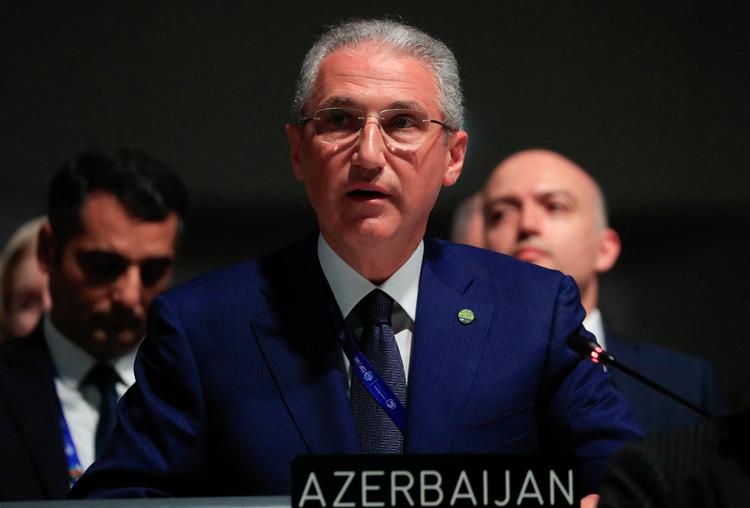 Aserbajdsjans miljøminister, Mukhtar Babajev, ved FN-klimatopmødet i Dubai i december. Foto: Thomas Mukoya/Ritzau Scanpix