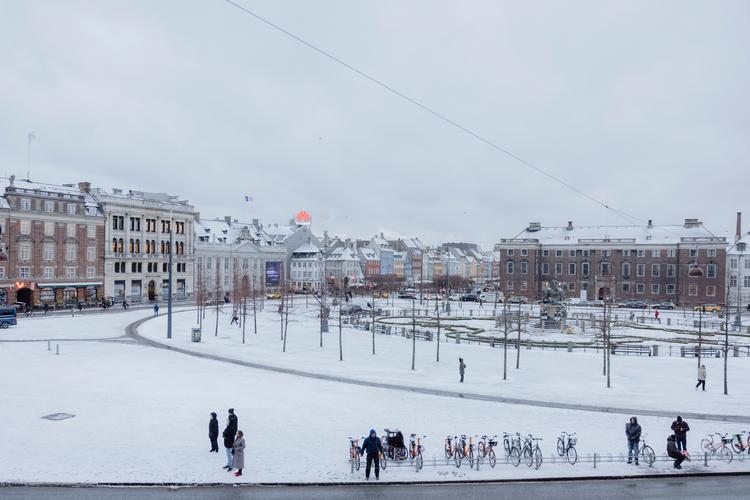 Det vil stadig være muligt at færdes på cykel og til fods, selv om der er spærret for biler på Kongens Nytorv. Foto: Benjamin Krog