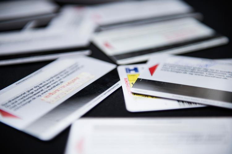 Med Digitaliseringsstyrelsens Sundhedskort-app kan man få sundhedskortet over på telefonen. Men styrelsen har hentet alle danskeres oplysninger og ikke blot dem, der har hentet appen. Foto: Olivia Loftlund