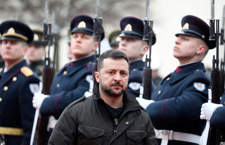 Ukraines præsident, Volodymyr Zelenskyj, er onsdag på besøg i Litauens hovedstad, Vilnius. Herfra går turen videre til Estland og Letland. Foto: Petras Malukas/Ritzau Scanpix