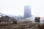 Mudderskredet har ramt en silo hos Nordic Waste, der er omkranset af mudder på en tredjedel af sin højde.   Foto: Finn Frandsen