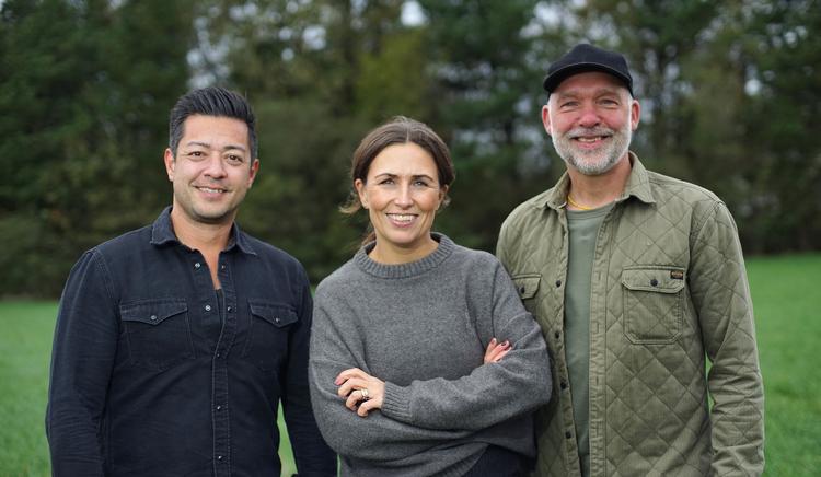 'I hus til halsen' har fået ny designer i skikkelse af Kalle Thesbjerg, men både dialekt og stil minder til forveksling om forgængerens. Foto: Matias Brenø Olsson