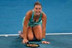  Russiske Maria Timofeeva fejrer sejren over Caroline Wozniacki, der dermed er ude af Australian Open. Foto: William West/Ritzau Scanpix