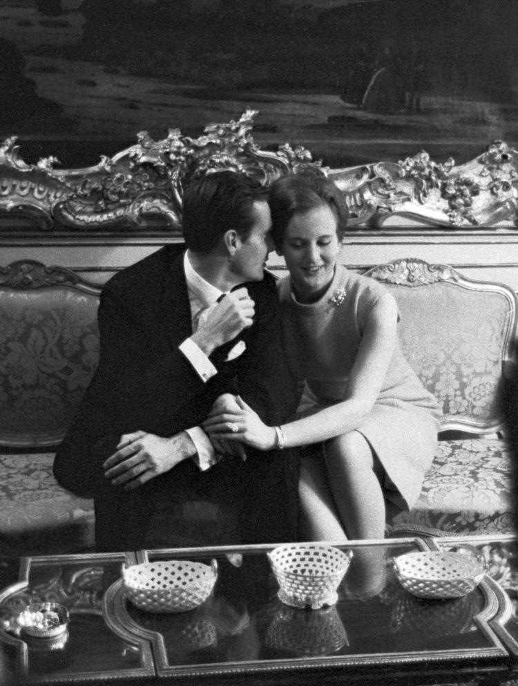 Et billede fra oktober 1966, da dronning Margrethe 2. var kronprinsesse og nyforlovet med grev Henri.  Foto: Mogens Berger