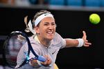 Victoria Azarenka fuldendte en dårlig danskerdag i Australian Open, da hun vandt over Clara Tauson. Tidligere torsdag var det Holger Rune, der sagde farvel efter et overraskende nederlag. Foto: William West/Ritzau Scanpix