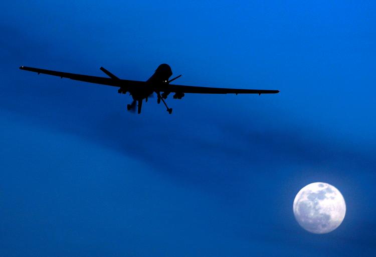 9,7 af de 16 milliarder i forsvarsforligets første delaftale skal bruges på militære kapaciteter som for eksempel langtrækkende droner. Her ses en amerikansk Predator-drone. Foto: Kirsty Wigglesworth/Ritzau Scanpix