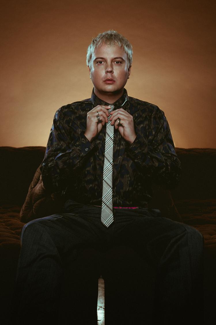 Andreas Odbjerg forsøger 1. marts at følge op på sit suveræne debutalbum ’Hjem fra fabrikken’. Og sangen 'Benny' tyder på, at melodi-magikeren endnu en gang leverer varen. Foto: Martin Melancolia