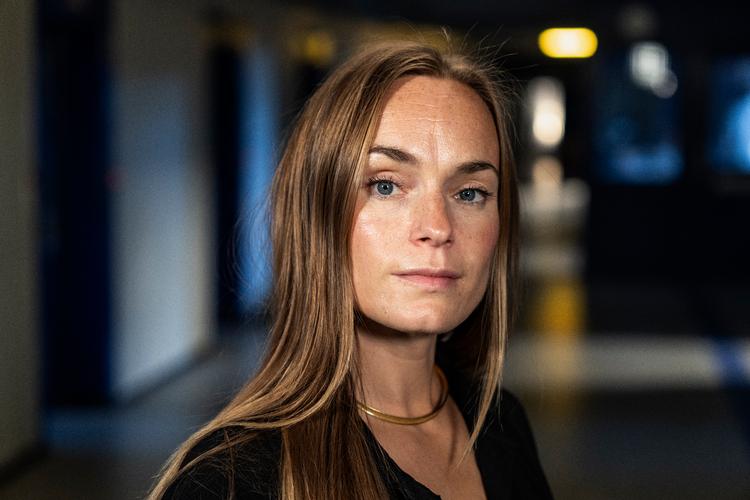     Pressemøde på DR's nye dramasatsning 'Huset' i Vridsløselille nedlagte fængsel. Laura Christensen. Torsdag 24. august 2023.   Foto: Henning Hjorth