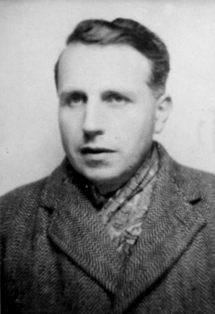 Georges Bataille (1897–1962) var en fransk filosof og forfatter. Af surrealisten André Breton blev han kaldt »ekskrementfilosof«.  Foto: Public domain