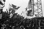 Fodbold blev et frirum for borgerne i DDR. Her kunne man råbe ad autoriteterne og udtrykke sin modvilje mod regiments åbenlyse indgriben i kampene.  Foto: Scanbox Entertainment
