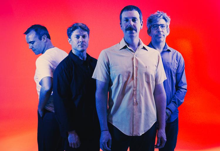 Herrings vokal synes at rumme ti livshistorier, der stikker i alle retninger på følelsesregistret. Nu er han og Future Island aktuelle med deres syvende album.  Foto: Frank Hamilton