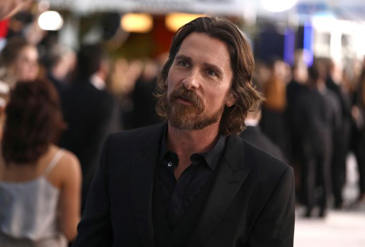     Christian Bale arrives at the 26th annual Screen Actors Guild Awards at the Shrine Auditorium &amp; Expo Hall on Sunday, Jan. 19, 2020, in Los Angeles. (Photo by Matt Sayles/Invision/AP)   Foto: Matt Sayles/Ritzau Scanpix