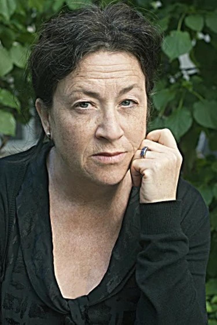 Ann Jäderlund, født 1955 og bosat i Stockholm, debuterede som lyriker i 1985 og har siden skrevet især digte og dramatik. Foto: Ulla Montan