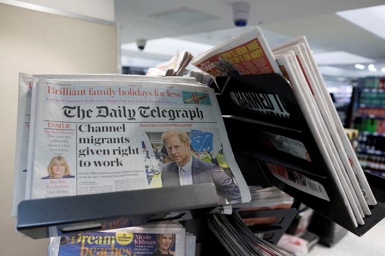 The Daily Telegraph til salg i et supermarket i London. Foto: Belinda Jiao/Ritzau Scanpix