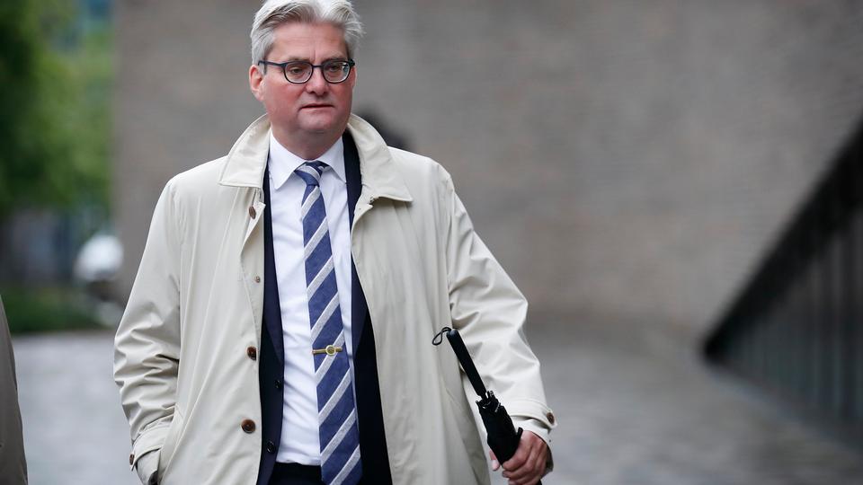 Nogen, der kan stoppe Søren Pind? Så er det nu! - politiken.dk