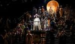 Puccinis opera 'Turandot' signalerer traditionelt eventyr. Som titelpersonen og prinsen er Anne Derouard og Daniel Johansson fremragende. Foto: Jonas Persson