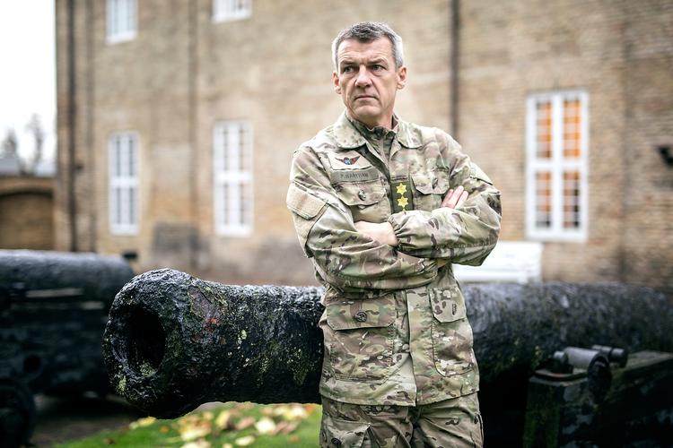 Tidligere forsvarschef Peter Bartrams egen erfaring med kvinders arbejde i forsvaret er god, og han mener, at tiden er kommet til at indføre værnepligt for begge køn. Arkivfoto Ivan Boll