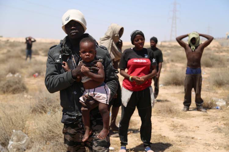 Afrikanske migranter på grænsen mellem Libyen og Tunesien. Arkivfoto.  Foto: Yousef Murad/Ritzau Scanpix