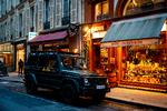 Luften i Paris skal gøres bedre, og trafiksikkerheden forhøjes, lyder argumentet, så fra september skal bilende gæster betale markant højere priser for at stille bilen fra sig i byen.  Foto: Dimitar Dilkoff/Ritzau Scanpix