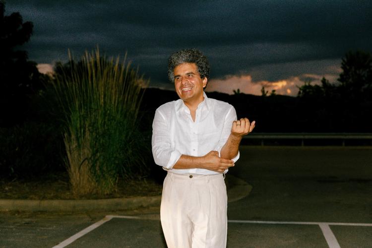 Roberto Carlos Langes forældre er fra Ecuador, men slog sig ned i Florida, hvorfra musikeren bag Helado Negro har gjort hele USA til sin hjemmebane. Foto: Prfoto: 4ad/Sadie Culberson