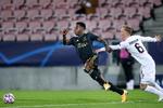 Quincy Promes i aktion for Ajax Amsterdam mod FC Midtjylland i Champions League.  Foto: Jens Dresling