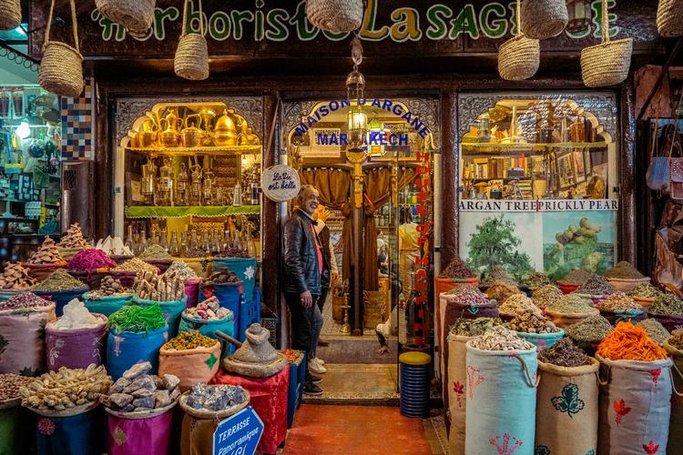 Det er tæt på en synd at komme hjem fra Marrakech uden at have købt sig fattig i krydderier. Foto: ©visitmarrakech&region