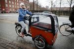 Mariia Pasko bliver nødt til at bruge sin Babboe-ladcykel for at få hverdagen til at hænge sammen, så hun har ikke planer om at undlade at bruge den.  Foto: Jens Dresling