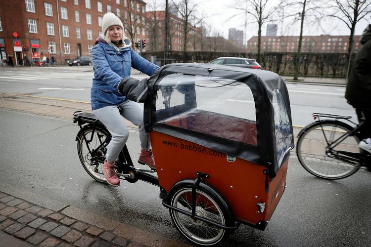 Mariia Pasko bliver nødt til at bruge sin Babboe-ladcykel for at få hverdagen til at hænge sammen, så hun har ikke planer om at undlade at bruge den.  Foto: Jens Dresling