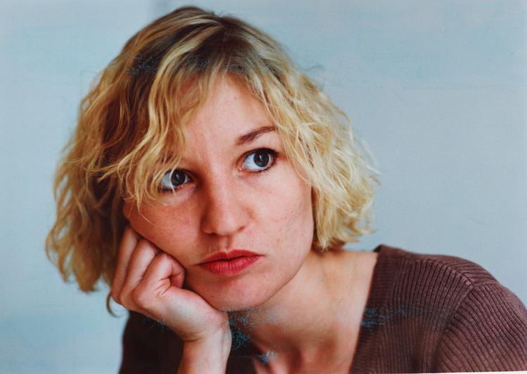 Siden her i 1995 har forfatter Naja Marie Aidt levet et langt liv. Alligevel spejler hun også ungdommens overgange, skriver klummeskribenten. Foto: Erik Gleie