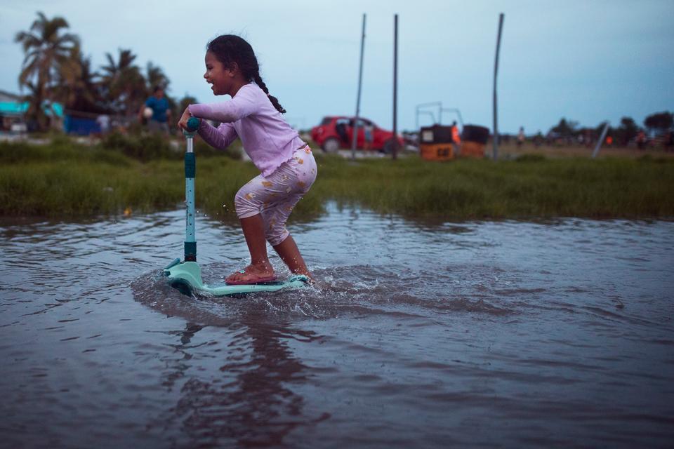tuvalu_pol_32