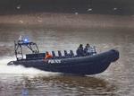 Politiet i London har gennemsøgt store dele af Themsen, efter at en eftersøgt mand senest blev fanget på overvågningskameraer nær floden ifølge BBC. Foto: Peter Macdiarmid/Ritzau Scanpix