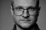 Oleksandr Mykhed har været forfatter i mange år og bevæbnet soldat i to. Til sommer udkommer han på engelsk med bogen 'The Language of War'. Foto: Valentyn Kuzan