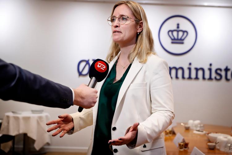 Økonomiminister Stephanie Lose (V) var den minister fra regeringen, der onsdag havde fået til opgave at kommentere Svarer-udvalgets anbefalinger. De konkrete modeller ville hun ikke tage stilling til Foto: Jens Dresling