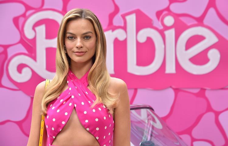 Det skabte stor virak, at Margot Robbie ikke blev oscarnomineret i skuespillerkategorien for sin hovedrolle i 'Barbie'. Hun er dog nomineret som producer i oscarshowets hovedkategori Bedste film. Foto: Jordan Strauss/Ritzau Scanpix
