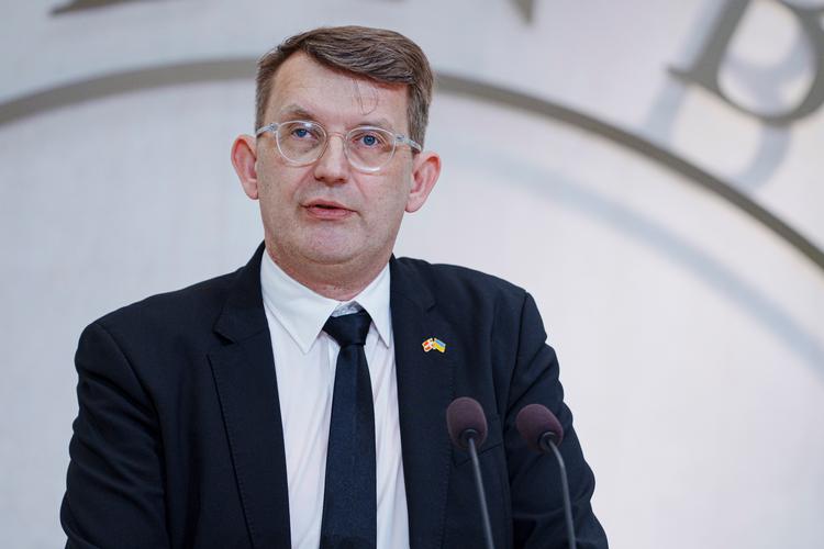 Forsvarsminister Troels Lund Poulsen på dagens pressemøde om yderligere dansk militær hjælp til Ukraine.  Foto: Liselotte Sabroe/Ritzau Scanpix