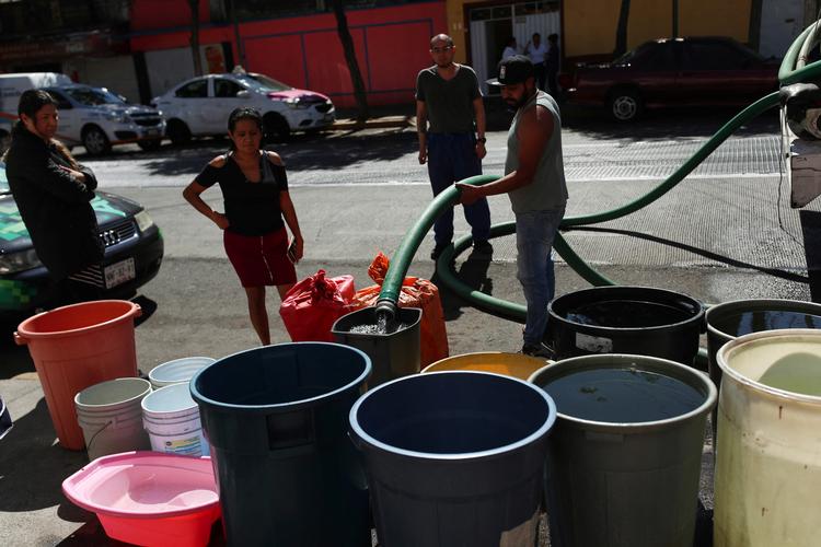 I starten af februar udsendte de mexicanske myndigheder en pressemeddelelse med en handlingsplan for, hvordan de skal forbedre Mexico Citys vandstruktur, for byen er ved at løbe tør for vand. Foto: Henry Romero/Ritzau Scanpix